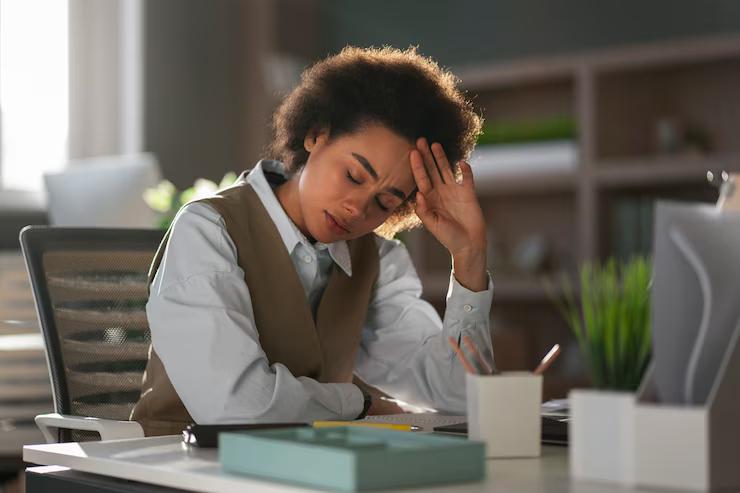 crushing weight of burnout: 10 telltale signs & proven ways to recover fast